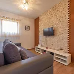 Luxurious In Zemunik Gornji