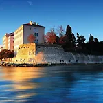 Luxurious In Zemunik Gornji * Vlasnovic