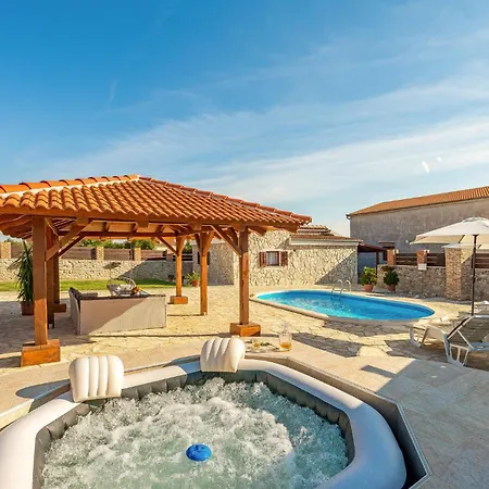 Beautiful In Zemunik Gornji