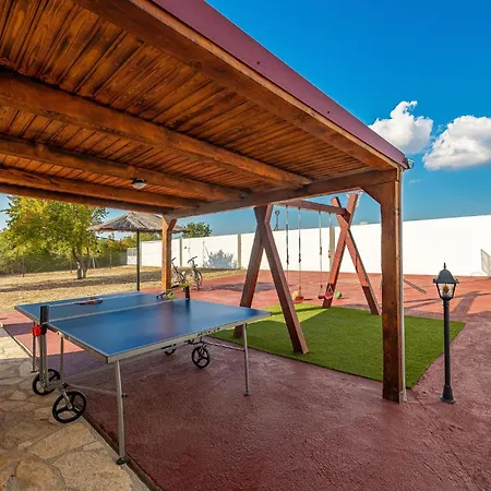 Nyaraló Beautiful In Zemunik Gornji *