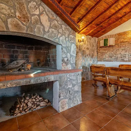 Awesome In Zemunik Gornji With Kitchen Vlasnovic